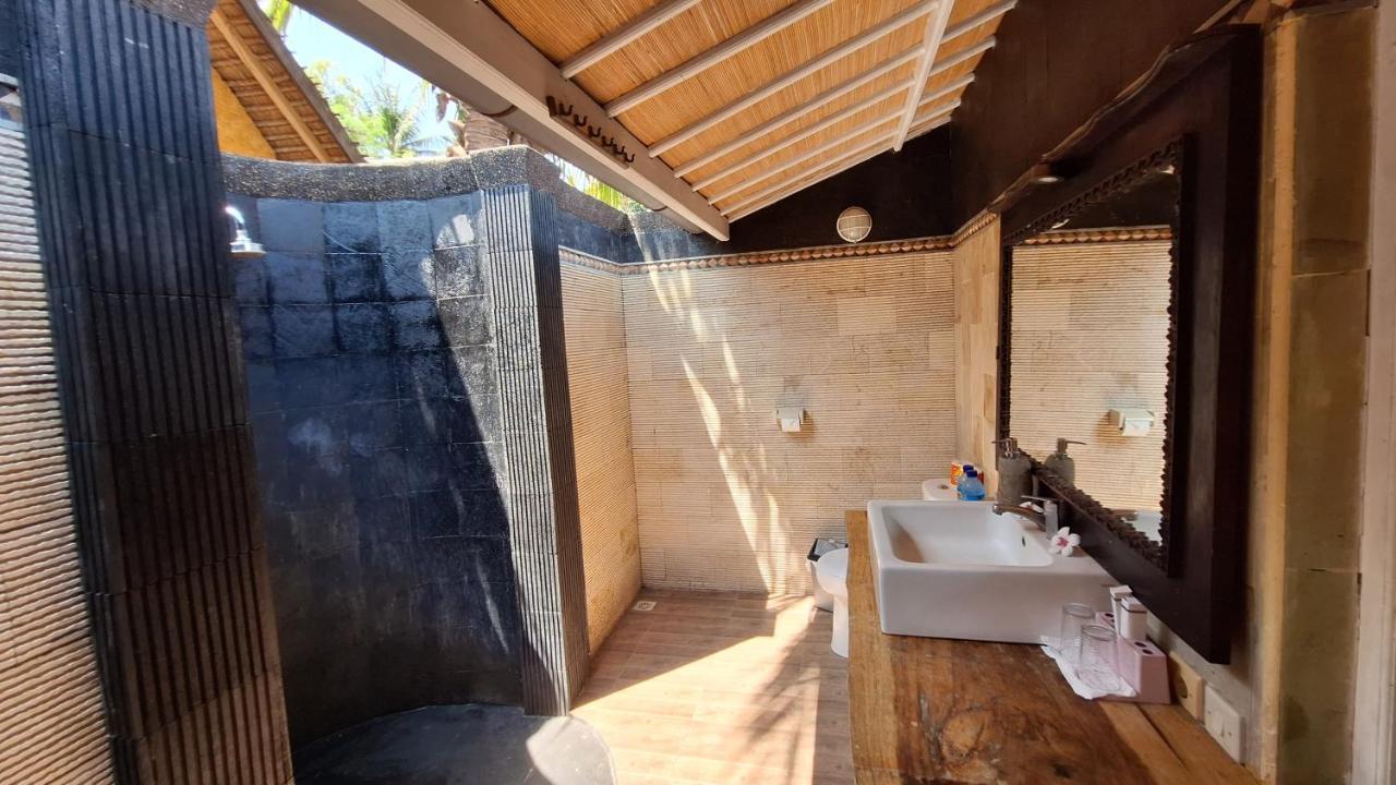 Gili Lumbung Bungalow Gili Air Exterior photo