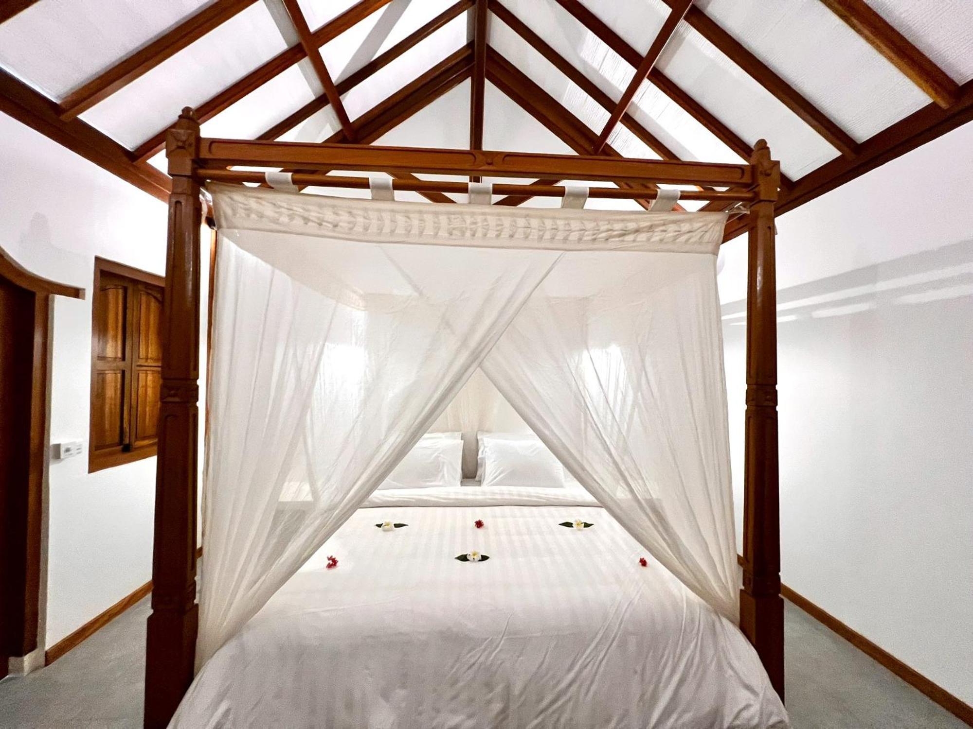 Gili Lumbung Bungalow Gili Air Exterior photo