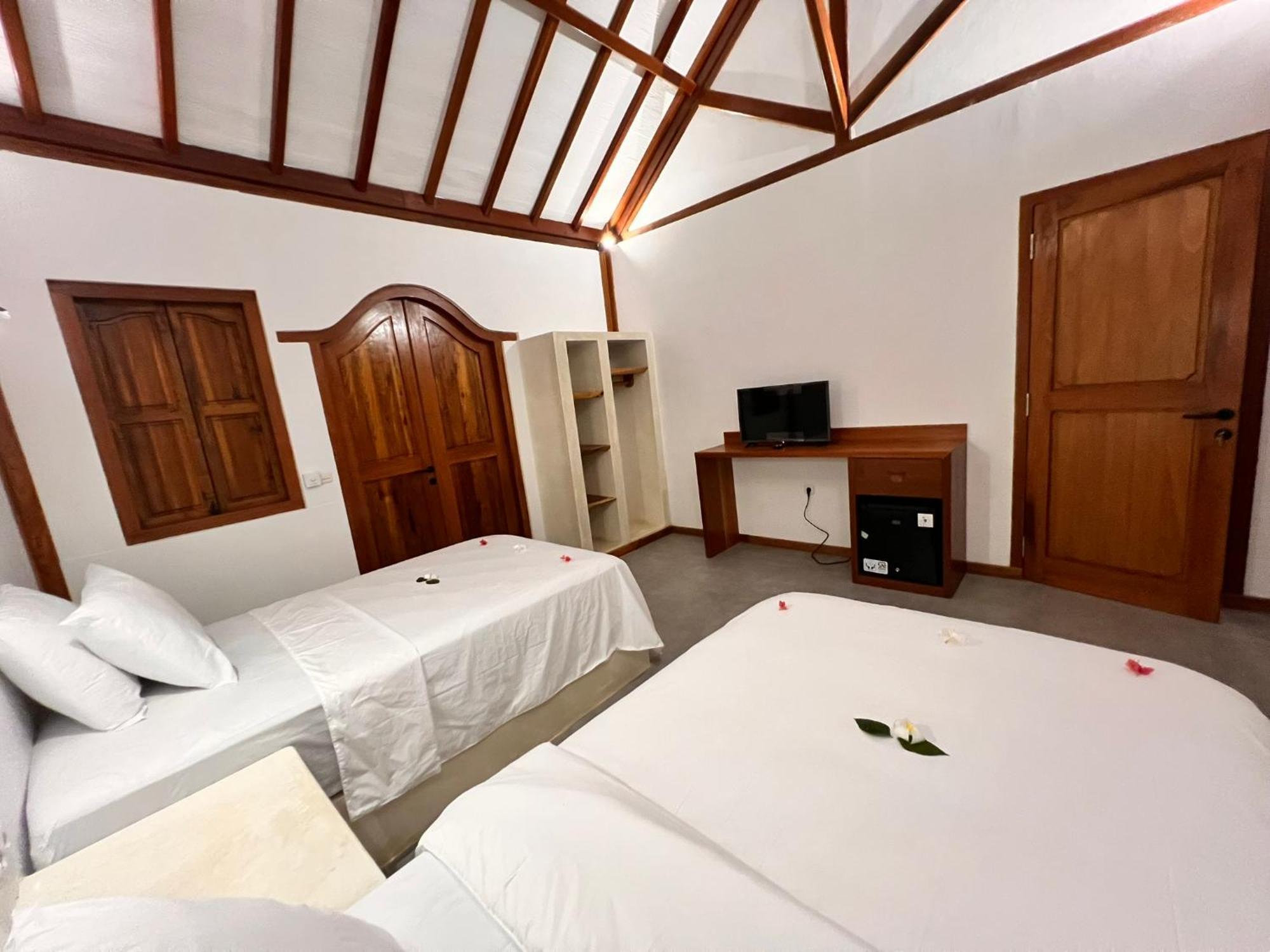 Gili Lumbung Bungalow Gili Air Exterior photo